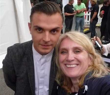 Theo Hutchcraft (Hurts) & me backstage at the Festival Lounge (SWR3 New Pop Festival, Baden-Baden) - a real gentleman...so nice, so kind, so friendly, smart and good looking:-) Unfortunately Adam Anderson didn't make it on the photo, but - rather one than none;-)